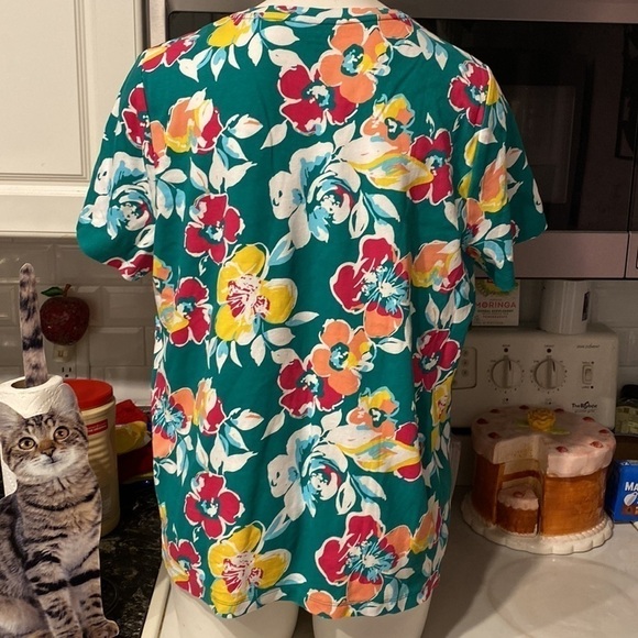R womens Kim Rogers casual floral short sleeve stretch plus size top 1X. EUC - Picture 2 of 3